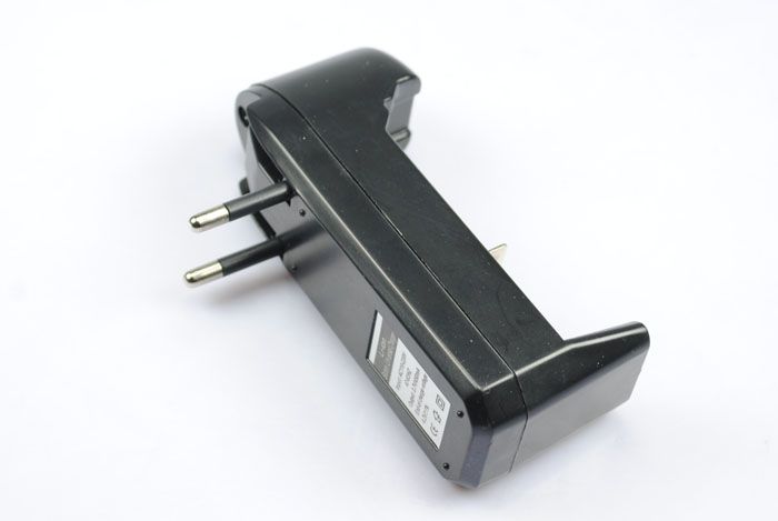 Universal Single Cell Charger Fast Charging Solution for 18650 16340 AA AAA CR123A Rechargeable Batteries