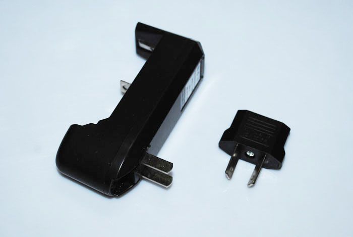 Universal Single Cell Charger Fast Charging Solution for 18650 16340 AA AAA CR123A Rechargeable Batteries