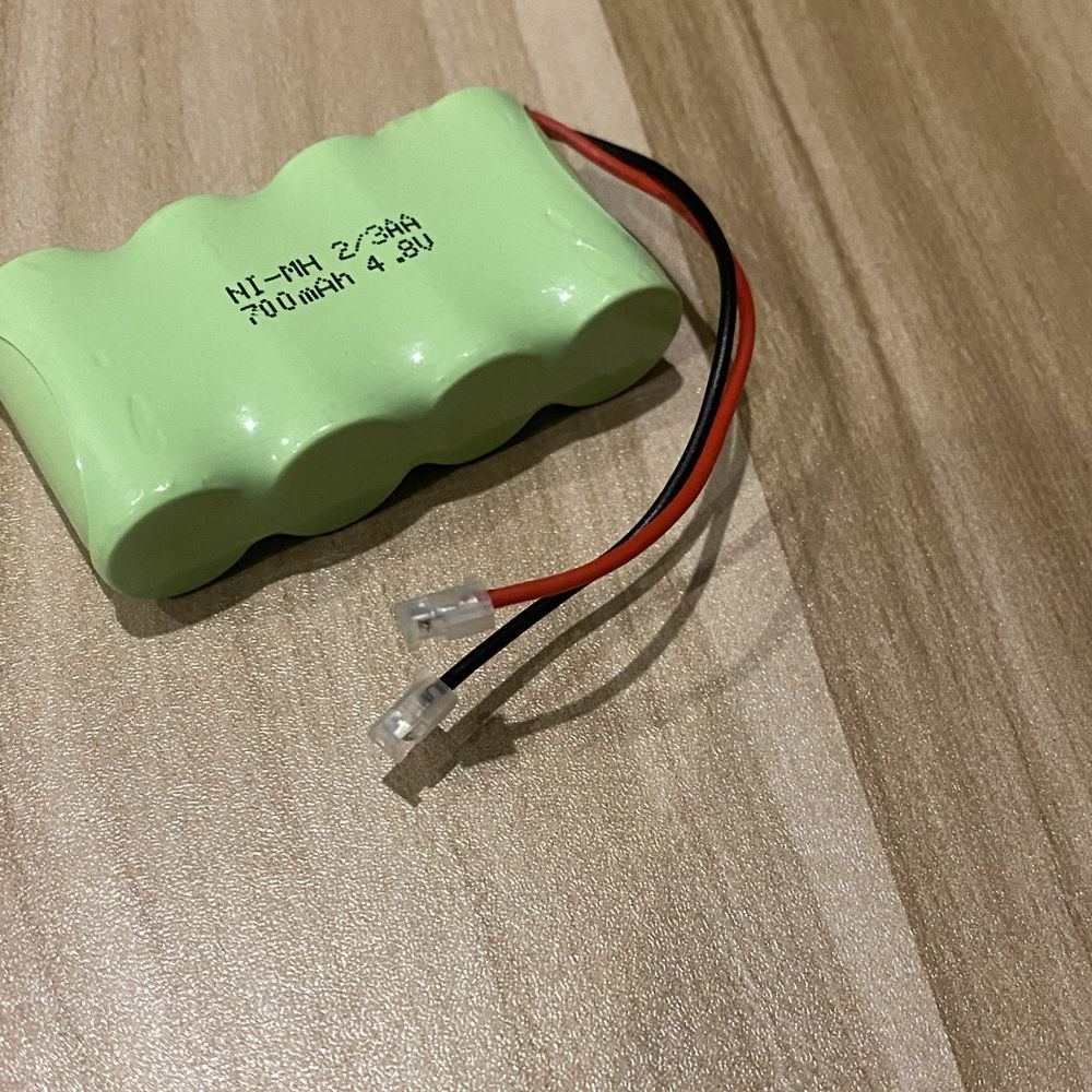 Discover 4.8V 2/3 AA 700mAh Ni-MH Rechargeable Batteries Eco-Friendly Power for Toys and Cameras