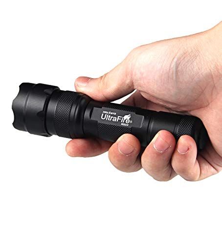 UltraFire WF-502B.2 XP-E2 LED Red Light Zoomable Compact Outdoor Flashlight for Night Hiking and Wildlife