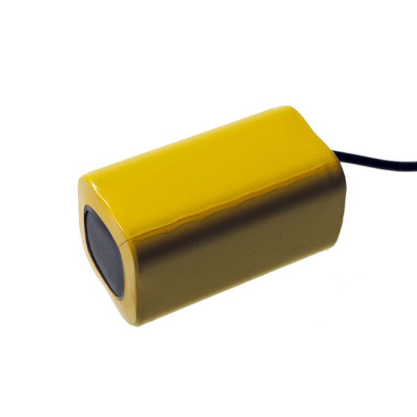 Screw Fixed Interface 8.4V 4x18650 8800mAh LED Bicycle Front Light UltraFire Waterproof Bike Battery