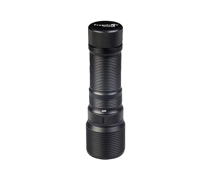 TrustFire TR-DF008 LED Diving Flashlight 700 Lumens 3-Mode Magnetic Switch Durable IPX8 Waterproof Flashlight